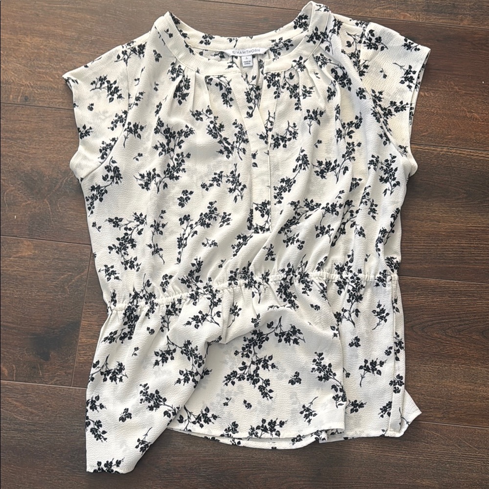 Floral Print Women's Top - Black and White